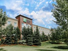 Holiday Inn Express & Suites Spruce Grove - Stony Plain, an IHG Hotel, hótel í Spruce Grove