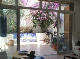 La villa Mektoub, séjour chez l'habitant à Badalona