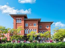 Hotel Atlantica, hotel v destinaci Cesenatico