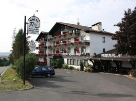 Hotel Rhönhof, hotell med parkering i Oberleichtersbach