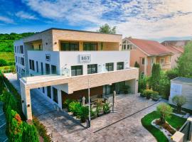 Biador Apartments, hotel v destinaci Oradea