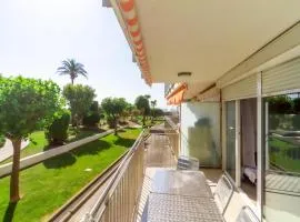 Residencial Costamar next Bcn, 50m beach with swimming pool