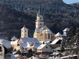 Apartmán v centre, hotel amb aparcament a Kremnica