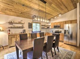 Game Room Mountain Chalet 5 Mi to Donner Lake, Hotel in Truckee