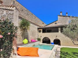 Lovely Home In Bourg Saint Andol With Kitchen, hotel Bourg-Saint-Andéolban