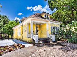 Regal Victorian Home in Downtown Calistoga, hotel in Calistoga