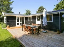 6 person holiday home in Gilleleje-By Traum