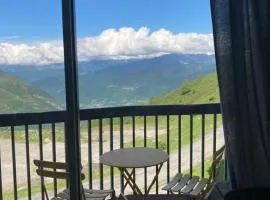 Magnifique T3 au Pla D Adet (Saint Lary)grand confort entièrement refait à neuf avec une vue exceptionnelle sur la vallée