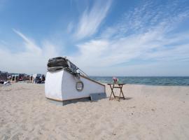 Schlafstrandkorb Nr. 4, glamping site in Timmendorfer Strand