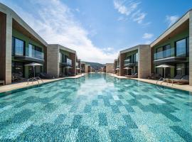 HVD Reina del Mar - Premium Spa Service & Free Parking, hotel v destinaci Obzor