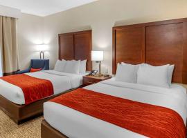 Comfort Inn & Suites, hotel en Canton