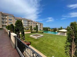 Provence Deluxe Apartment in Atia Resort, hotel in Chernomorets