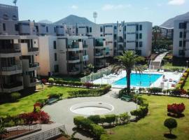 Residencial Las Viñas, hotel in Playa de las Americas