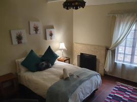 Sun Deck Lodge, khách sạn ở Hartbeespoort