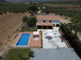 Cortijo Rural La Chula, hotel in Fontanar