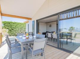 Chalet pour 6, résidence de vacances avec piscine, khách sạn ở Brétignolles-sur-Mer