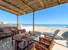 Ilias Apartments, hotel in Plataniás