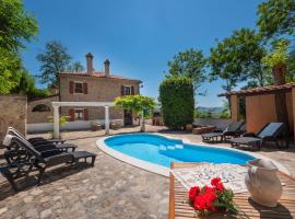 Holiday Home Casale Antica Pietra by Interhome, hotel con parking en Gemmano