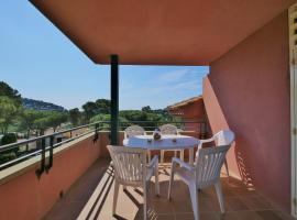 Apartamento con piscina en LLAFRANC, hotel con alberca en Llafranc