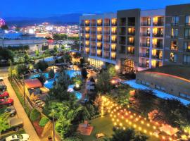 Courtyard by Marriott Pigeon Forge, hotel with jacuzzis in Pigeon Forge
