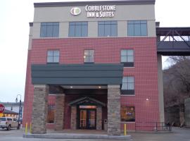 Cobblestone Inn & Suites - Marquette, hotelli kohteessa Marquette lähellä maamerkkiä Fort Crawford Museum