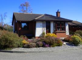Cairngorm Highland Bungalows, hotel in Aviemore