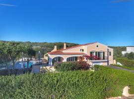 Villa Quatre Vents, hotel cerca de Faro de la Isla del Aire, Punta Prima