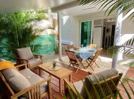 L'instant Evasion, studio avec terrasse, piscine !