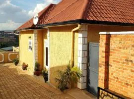 Rooms in homely atmosphere near airport