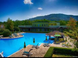 Anna's HOUSE Solarium Terrace, hotel dengan kolam renang di Pizzo