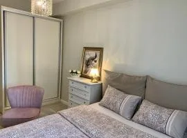 Central Luxury Apartment