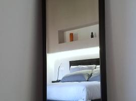 Contemporary Rooms, hotel v destinaci San Gimignano
