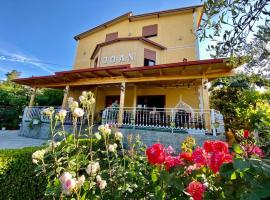 Joan Guesthouse, hotel v destinaci Përmet