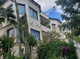 Apartments Villa Domus Marini, hotel u gradu Hvar