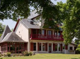 Le Monde de Charlie, hotel u blizini znamenitosti 'Vichy Foret de Montpensier Golf Course' u gradu 'Vichy'