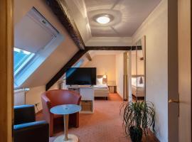 Hotel Altes Weinhaus, hotel v destinaci Neustadt an der Weinstraße