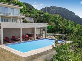 Awesome Home In Kotor