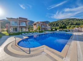 Golden Golf Sarıgerme Villaları, casă de vacanță din Sarıgerme