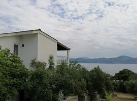 Apartments Bozo, hotel en Drače