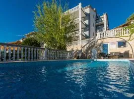 Villa Mara