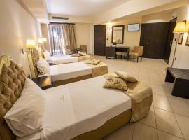 Amalias Hotel, hotel dengan parkir di Kourouta