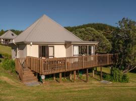 Hideaway - Onemana Holiday Chalet, Hotel in Opoutere