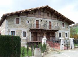 Casa rural Sagastietxea II, location de vacances à Eguaras