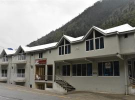 Cedar Vista Resort – hotel w mieście Kāgān