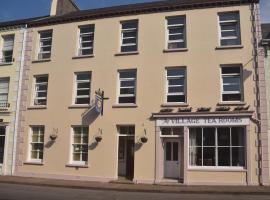 The Village Bed and Breakfast, hotel a Cushendall