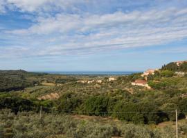 Toscana Mare/Collina Castagnaeto Carducci, hotel in Castagneto Carducci