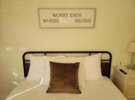 Relaxing, Comfortable, Private Bedroom, homestay in Atlanta