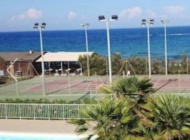 Studio avec piscine partagee terrasse amenagee et wifi a Cervione, hotel z bazenom v mestu Cervione