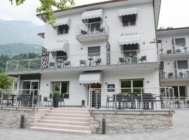 Hotel Stella Alpina, hotel a Malcesine