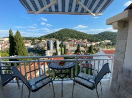 Apartment Sandra FREE PRIVATE PARKING, hotell nära Lapadbukten, Dubrovnik
